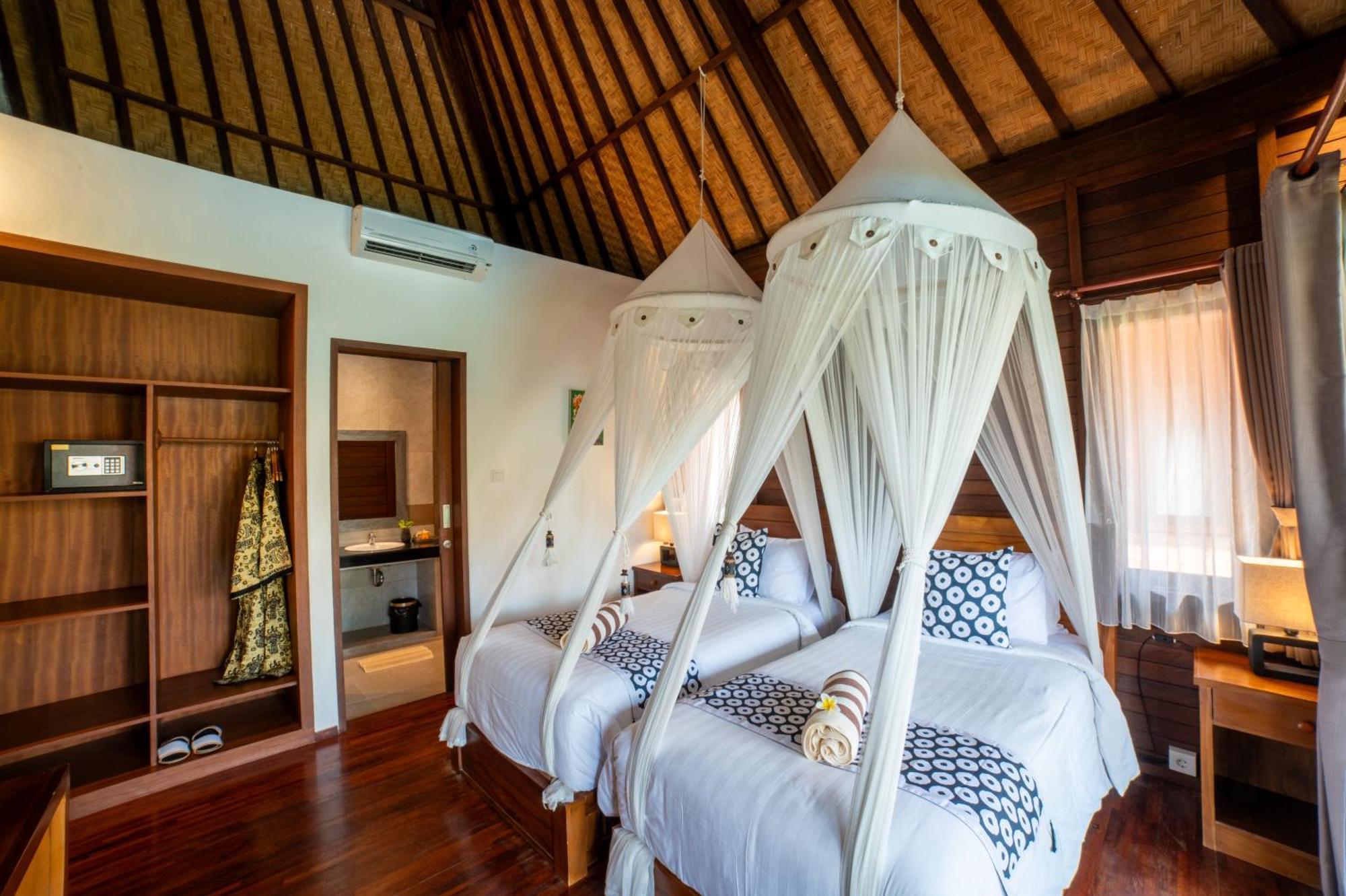D'Puncak Villas Lembongan Nusa Lembongan Kültér fotó